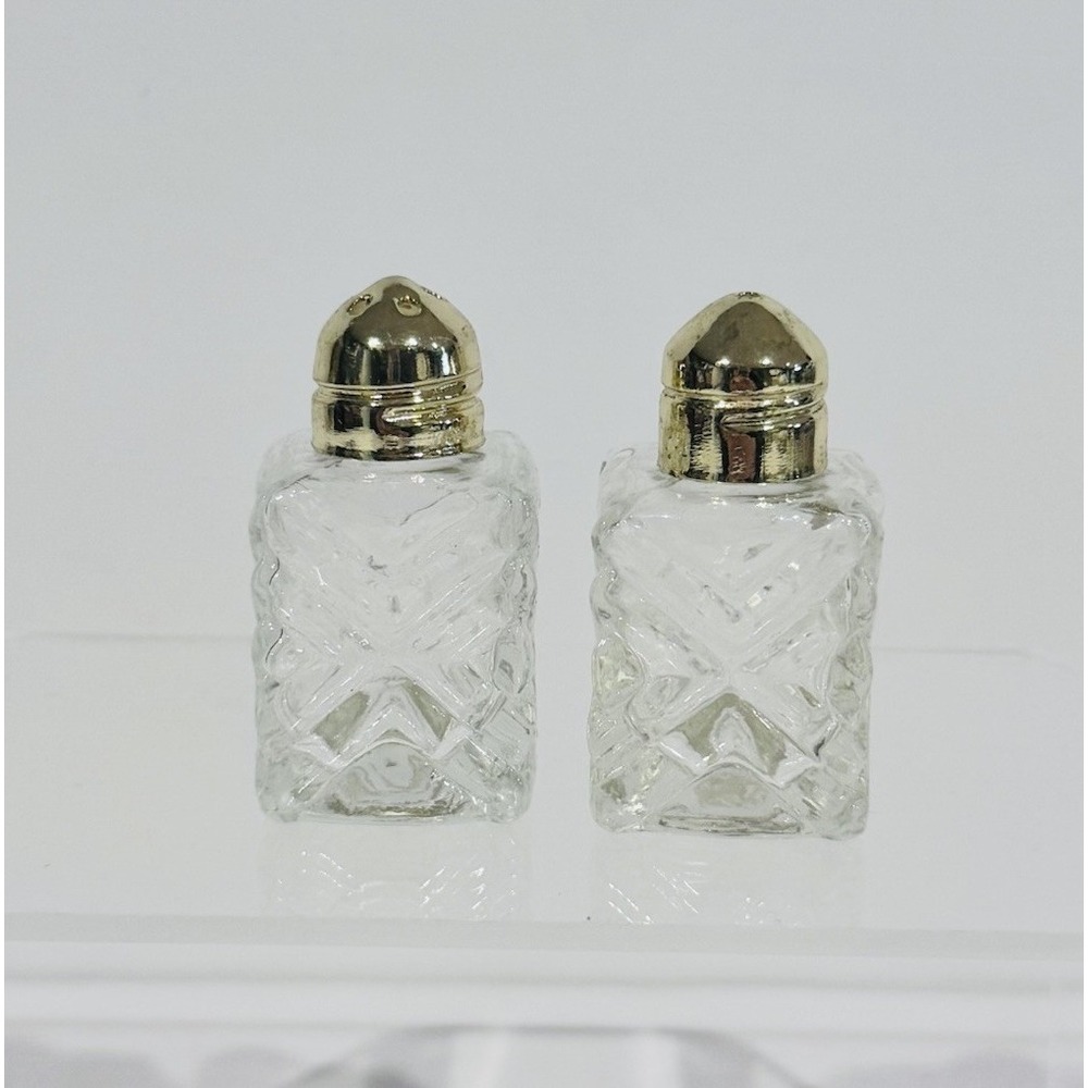 Salt & Pepper Shaker Set Clear Cut Glass W Gold Tone Lid Small